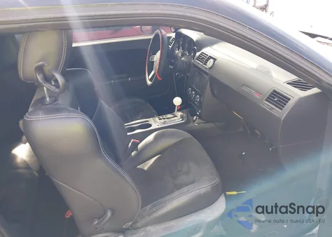 2009 Dodge Challenger Srt8 from USA, damaged, VIN 2B3LJ74W49H623701